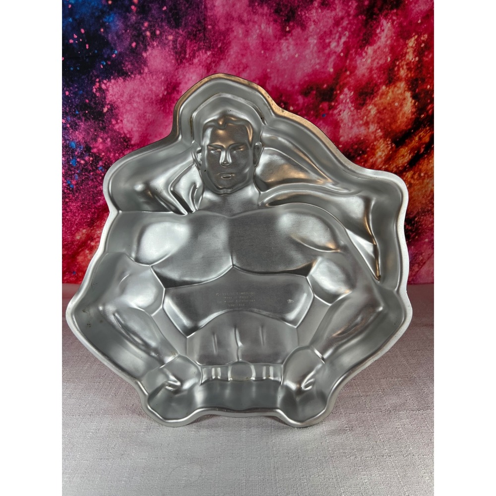 Vintage 1977 Wilton Superman Cake Pan DC Comics Aluminum Bakeware 502-1212